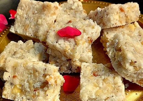 Makhana Dry Fruit Burfi (Paag) Recipe by Renu Pushpendra Tyagi - Cookpad