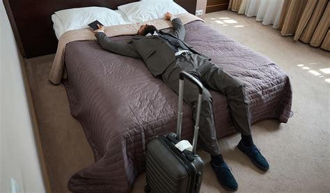 8 Tips To Help Get Over Jet Lag Weljii