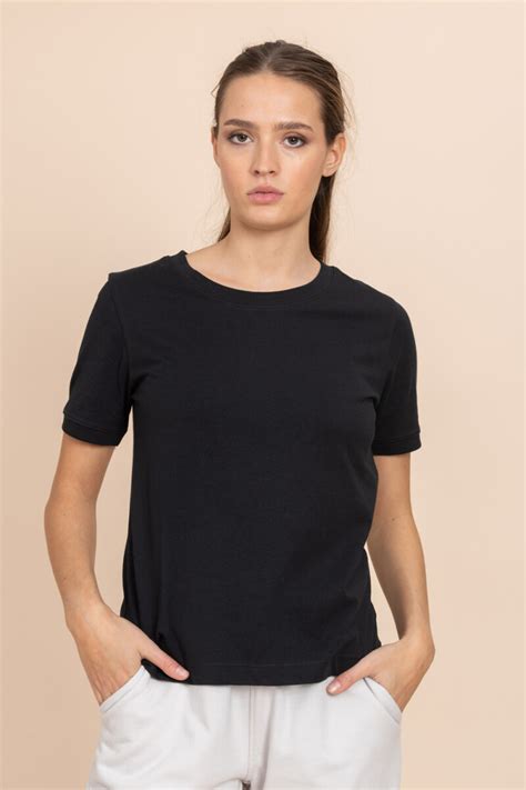 Remera Manga Corta Negro Bas Basic Simple