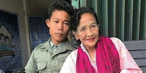 Masih Ingat Sosok Slamet Yang Viral Karena Nikahi Nenek Rohaya Berusia