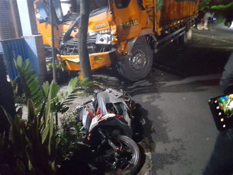 Kecelakaan Maut Di Sukabumi Dua Remaja Tewas Terlindas Truk Okezone News