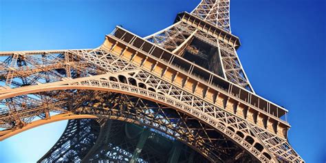 Torre Eiffel Paris Com Guia Brasileiro