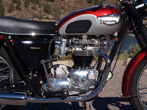 Restored Triumph Bonneville 1967 Photographs At Classic Bikes