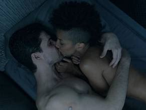 DOMINIQUE TIPPER Nude AZNude