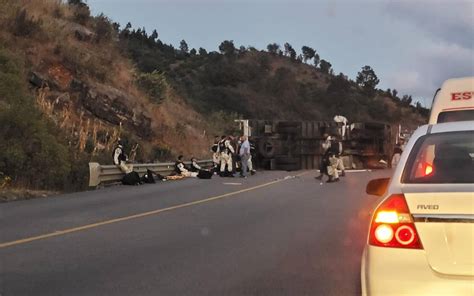 Vuelca Camioneta De La Guardia Nacional En Carretera De Tuxtla El