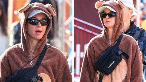 Donna Derrico Bikini Photo Baywatch Turned Onlyfans Star Looks