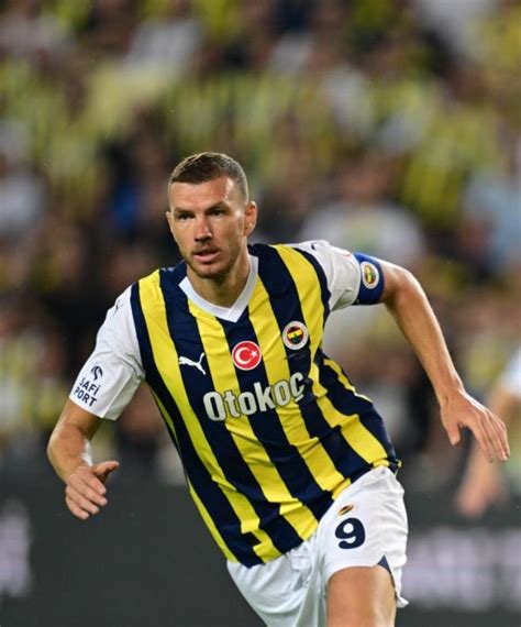 EDIN DZEKO DAN RÖPORTAJ Edin Dzeko Fenerbahçe Türkiye nin en büyük