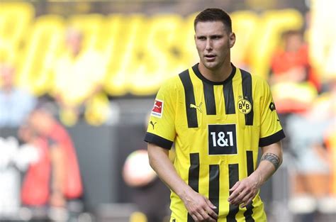 Bvb Star Süle Nach Bremen Niederlage Von Experten Kritisiert