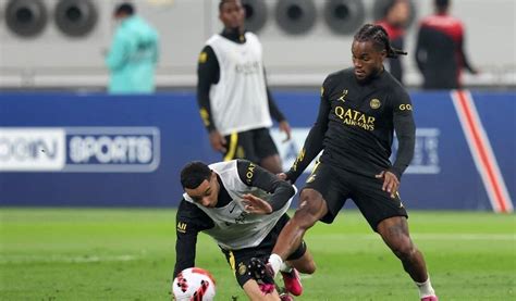 Mercato Psg De Nouveau Pr T Par Paris Le Portugais Renato Sanches