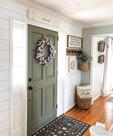 31 Cozy And Inviting Farmhouse Entryway Decorating Ideas Decor