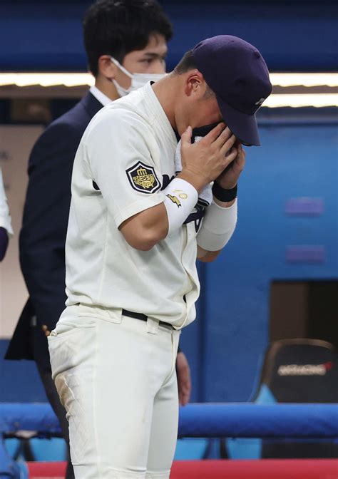 ヤクルト2位明大・丸山和郁は涙止まらず「悔いを生かして次につなげる」 アマ野球写真ニュース 日刊スポーツ