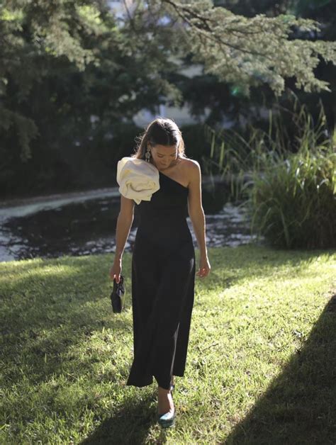 Se Puede Ir De Negro A Una Boda Estos Son Los Seis Looks Para Ser La