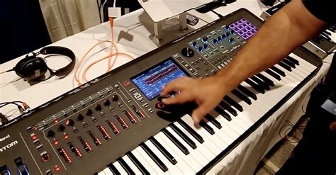 Roland Debuts New Fantom Synthesizer At Knobcon 2019 – Synthtopia