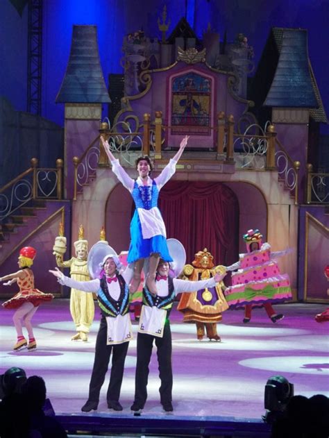 Foto Keseruan Disney On Ice Di Hari Pertama