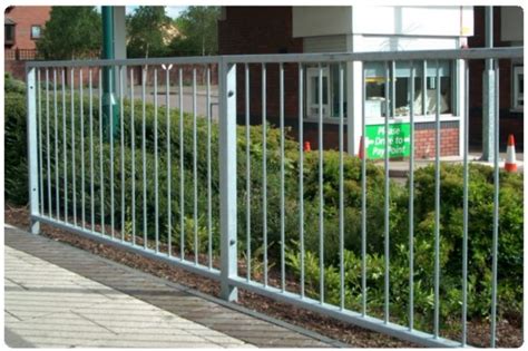 Pedestrian Guardrail Standard Guard Rail Full Height Panels