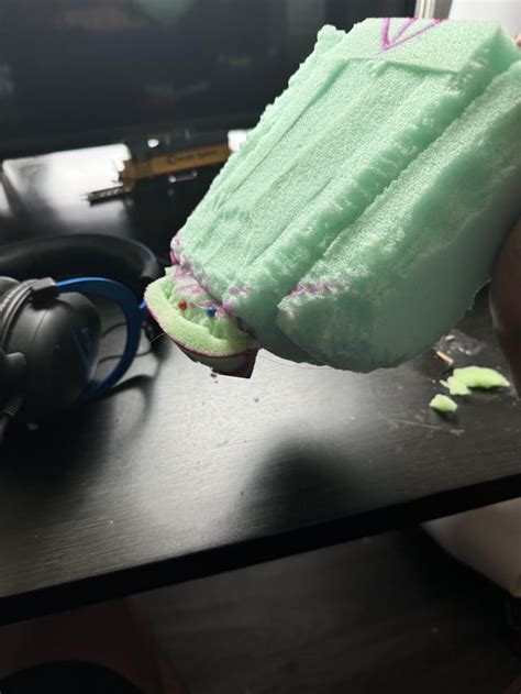 Muzzle shaping : r/FursuitMaking