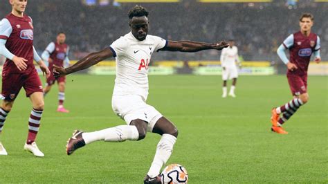 Galatasaray Confirme Des N Gociations Avec Davinson Sanchez