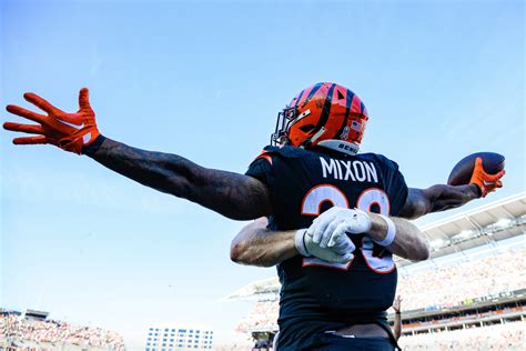 Joe Mixon Nabs Five Freaking Touchdowns In Cincinnati Bengals