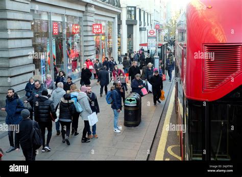 People Waiting Bus Stop London Hi Res Stock Photography And Images Alamy