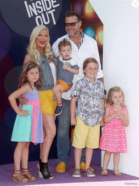 Tori Spelling Avec Son Mari Dean Mcdermott Et Leurs Enfants Finn