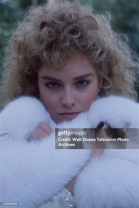 Sharon Stone Appearing In The Abc Tv Movie Calendar Girl Murders