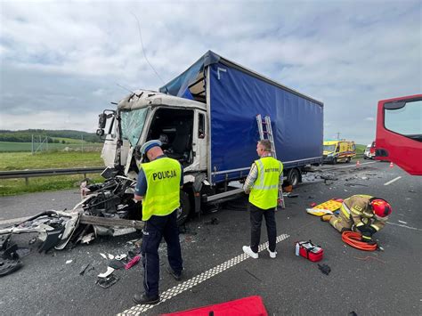 Groźny wypadek na A1 na Pomorzu W akcji śmigłowiec LPR