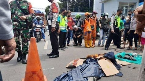 Kecelakaan Maut Tadi Pukul 06 30 Wib Seorang Wanita Asn Tewas Korban