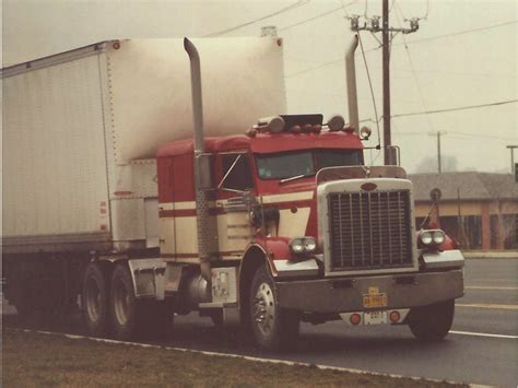 Peterbilt W Bound I Shot This Back Around 1990 East Of Lan Flickr