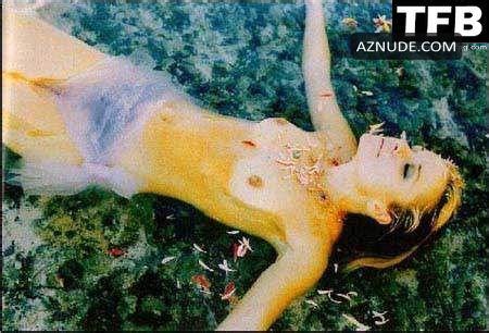 BELINDA EMMETT Nude AZNude