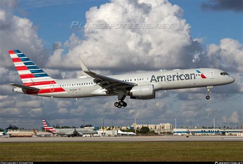 N An American Airlines Boeing Wl Photo By Christoph Flink