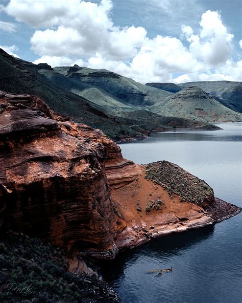 Owyhee Reservoir Lake Eastern Oregon geese photo