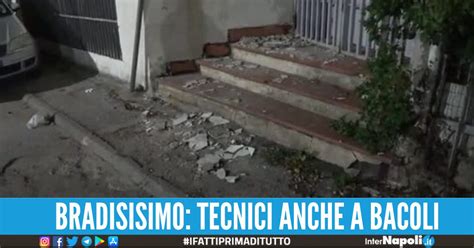 Terremoto Campi Flegrei Iniziata La Verifica A Napoli E Pozzuoli Di