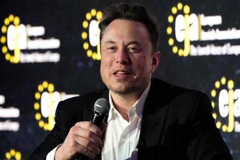 Elon Musk Underscores Teslas Self Driving Push Hints At Cybercab