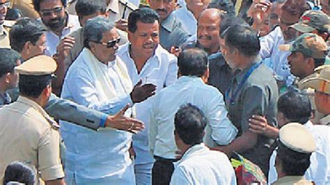 Did Karnataka Cm Siddaramaiah Slap An Official The Hindu