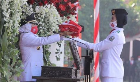 Undangan Upacara Bendera Telah Disediakan Khofifah Untuk Rayakan