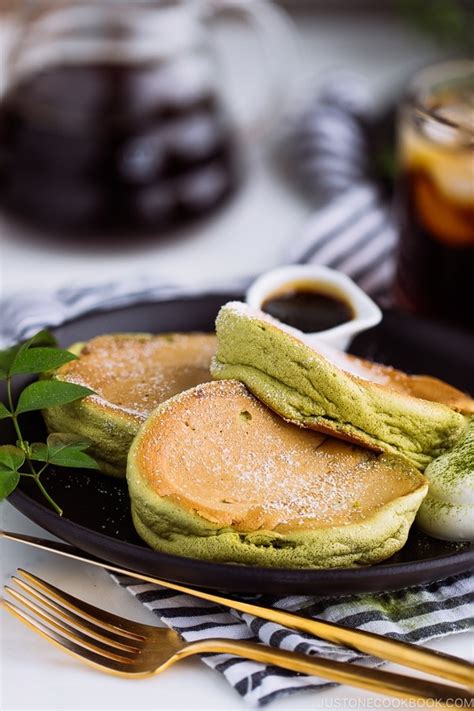 Matcha Souffle Pancake 抹茶スフレパンケーキ • Just One Cookbook