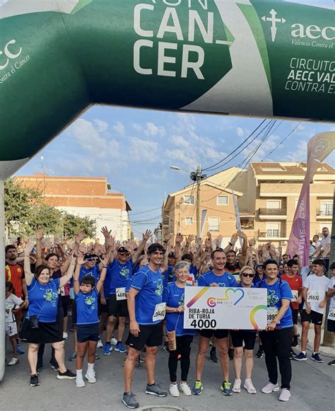 La marcha contra el cáncer de Riba roja de Túria suma 4 000 euros