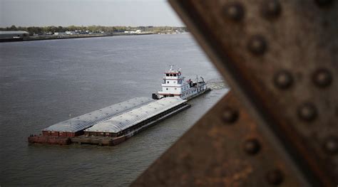 First the Mississippi, Now the Ohio River Faces a Barge Crisis ...