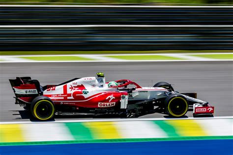 Sauber Alfa Romeo Fuori Giovinazzi Dentro Zhou Ufficiale Autosprint