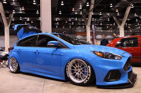 Blue Ford Focus Rs With Airlift Performance V Suspension Benlevy