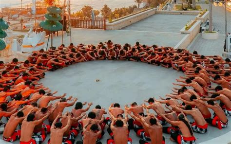 Bali Espectáculo de Danza Kecak al Atardecer en Melasti y Bahía de