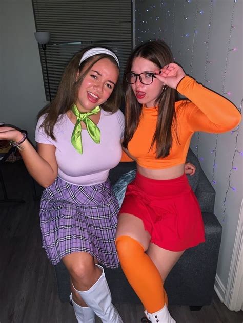 17 Best Inspiring Duo Halloween Costumes You Need To Try With Your Friends The Fashionable One