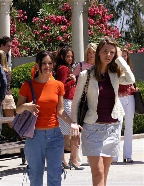 The Oc Marissa And Summer Tv Show Outfits Fashion Fashion Tv