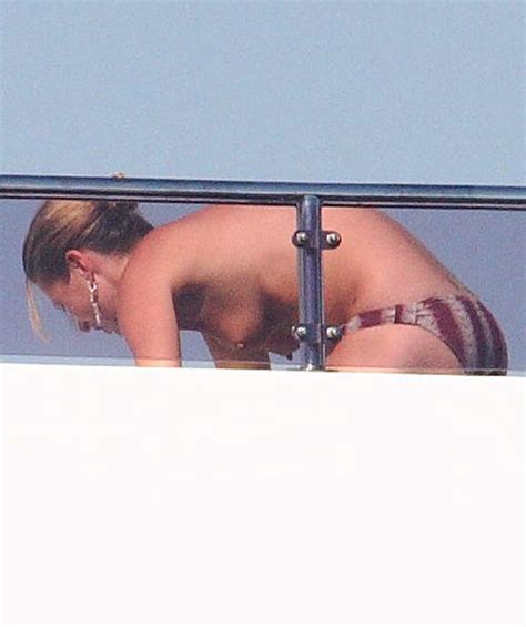 Kate Moss Showing Her Nice Small Tits On Yacht Paparazzi Pics Porn Pictures XXX Photos Sex