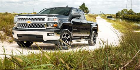 Chevrolet Silverado 1500 T01 Gallery - Perfection Wheels