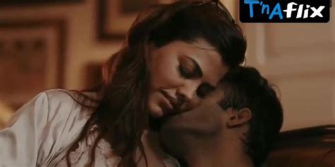 Amika Shail Breasts Bikini Scene In Hai Taubba Tnaflix