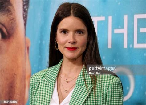 Sexy Sonya Cassidy Bikini Pics