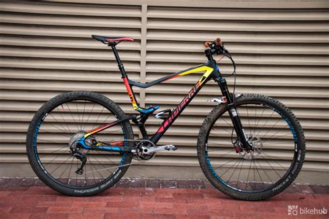 First Look Friday Lapierre XR 729 Luvhandles Grips And Thule