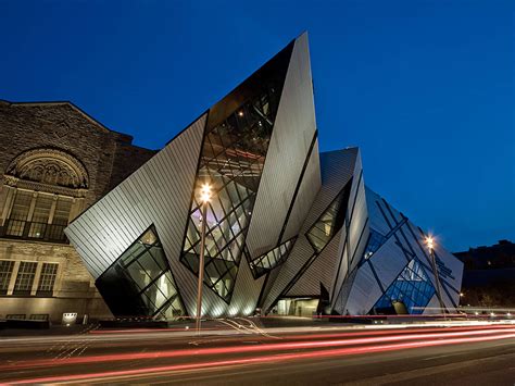 Best Nightlife in Toronto—13 Spots to Visit Right Now