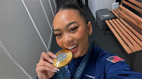 How to Recreate Suni Lee’s Viral Olympics Lip Combo | Preview.ph